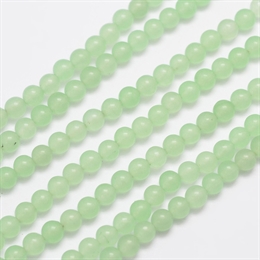 Jade, lys grøn, 4mm, rund, 1 streng.